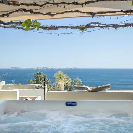 Les Suites Love 3 Spa Vue Mer Piscine Marseille Exterior photo