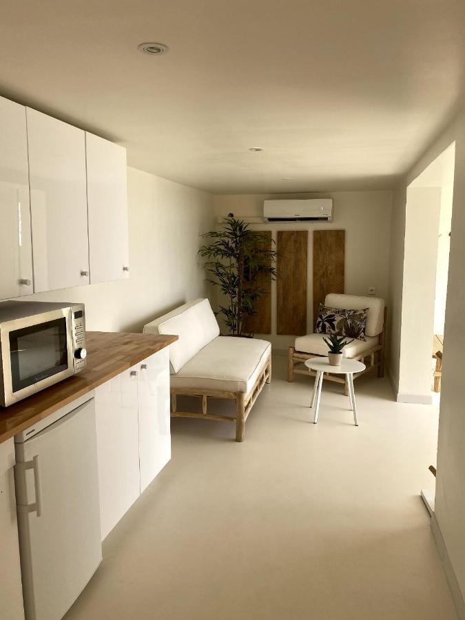 Les Suites Love 3 Spa Vue Mer Piscine Marseille Exterior photo