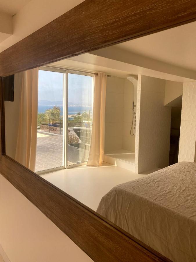 Les Suites Love 3 Spa Vue Mer Piscine Marseille Exterior photo